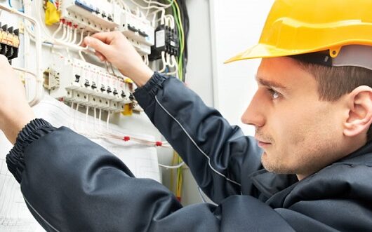 how to start and grow an electrical contracting business